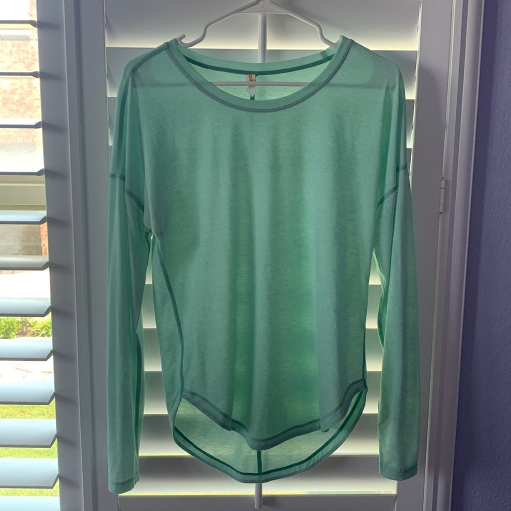 long sleeve workout top